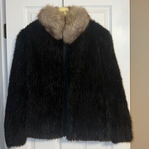 Beautiful! Maison Blanche real mink! Very beautiful with a gorgeous sheen!